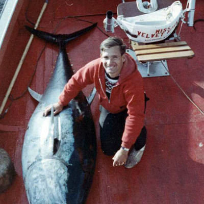 #825 Giant Tuna