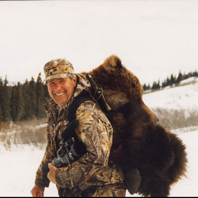 Kastaway with his trophy